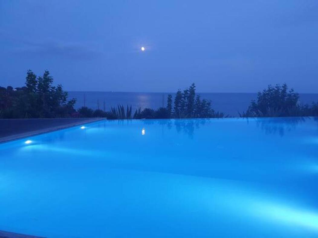 Отель Marina Mar II Вила-Франка-ду-Кампу Экстерьер фото